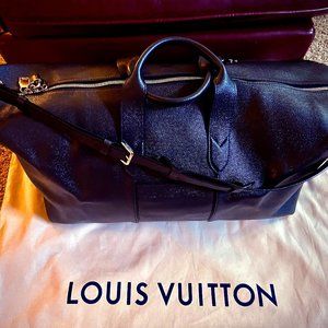 Louis Vuitton Taiga Ardoise Leather Bag (DR4145)
